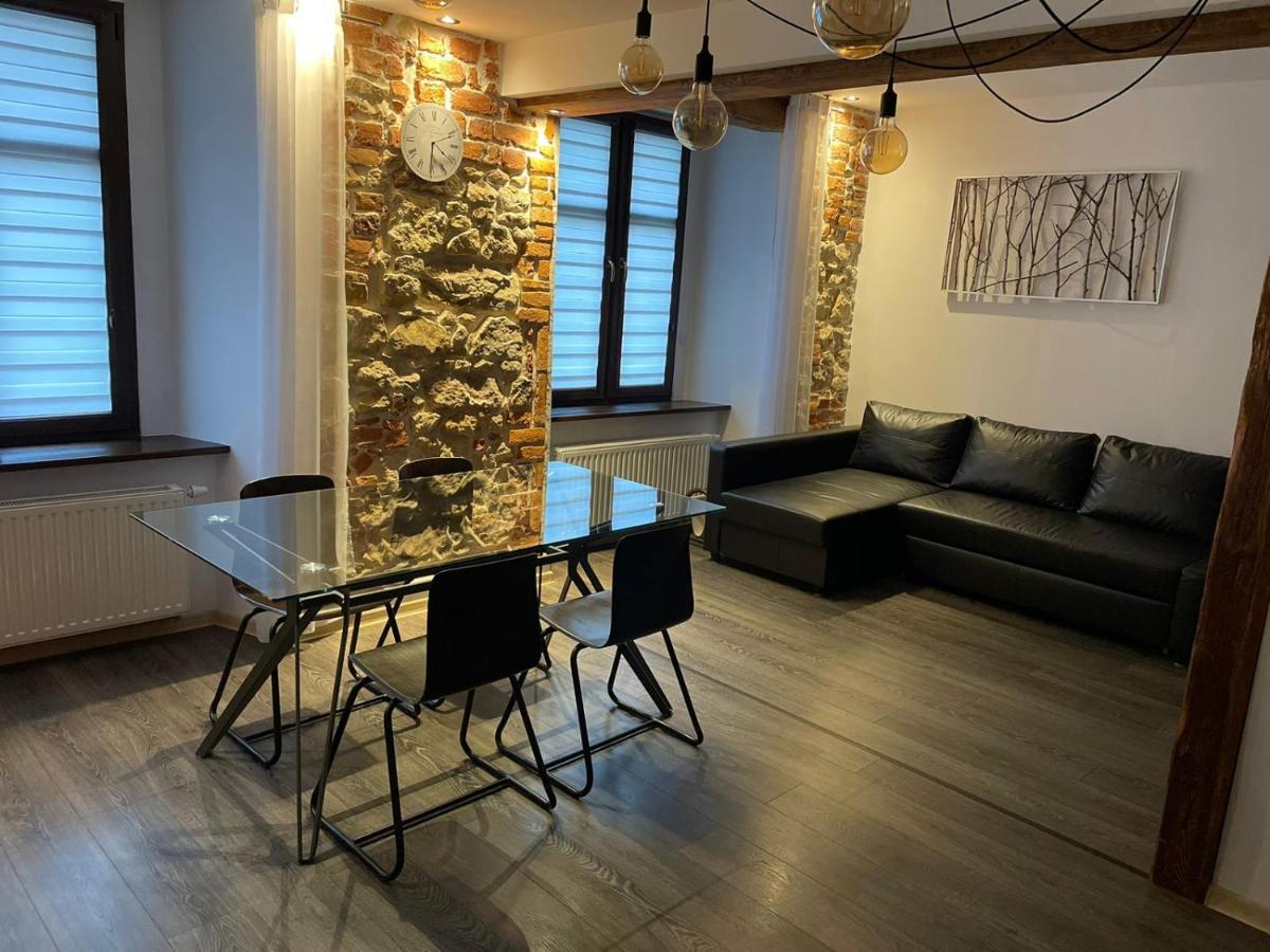Apartament Przy Ratuszu Клодзько Екстер'єр фото