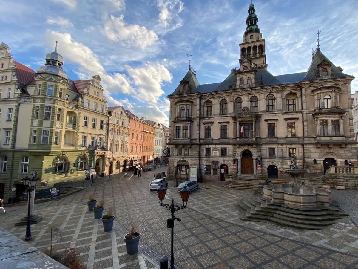 Apartament Przy Ratuszu Клодзько Екстер'єр фото