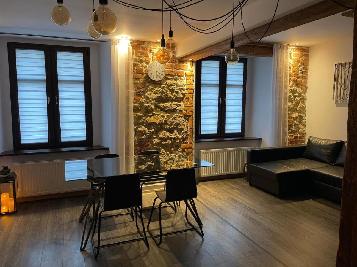Apartament Przy Ratuszu Клодзько Екстер'єр фото