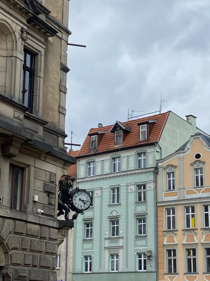 Apartament Przy Ratuszu Клодзько Екстер'єр фото