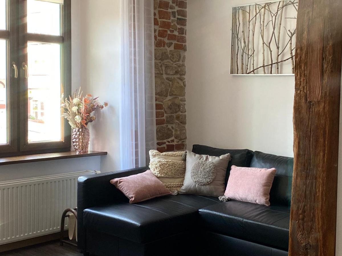 Apartament Przy Ratuszu Клодзько Екстер'єр фото