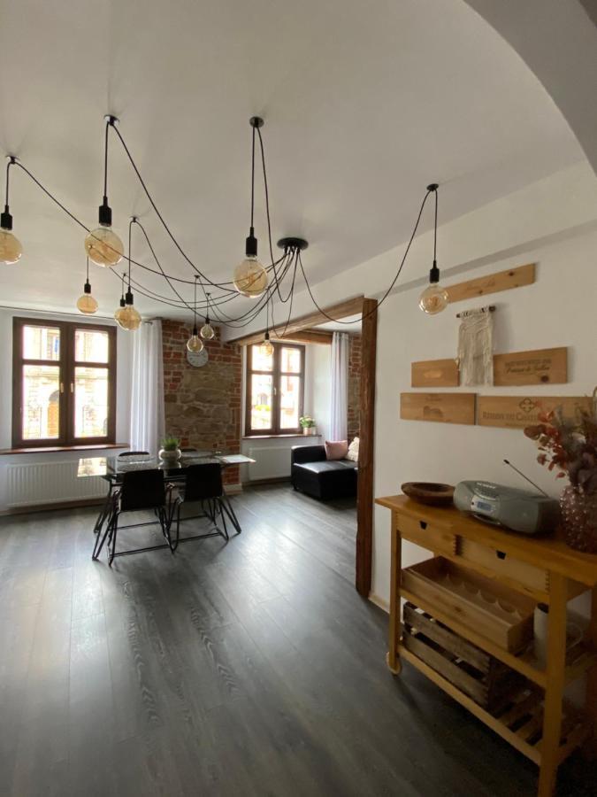 Apartament Przy Ratuszu Клодзько Екстер'єр фото
