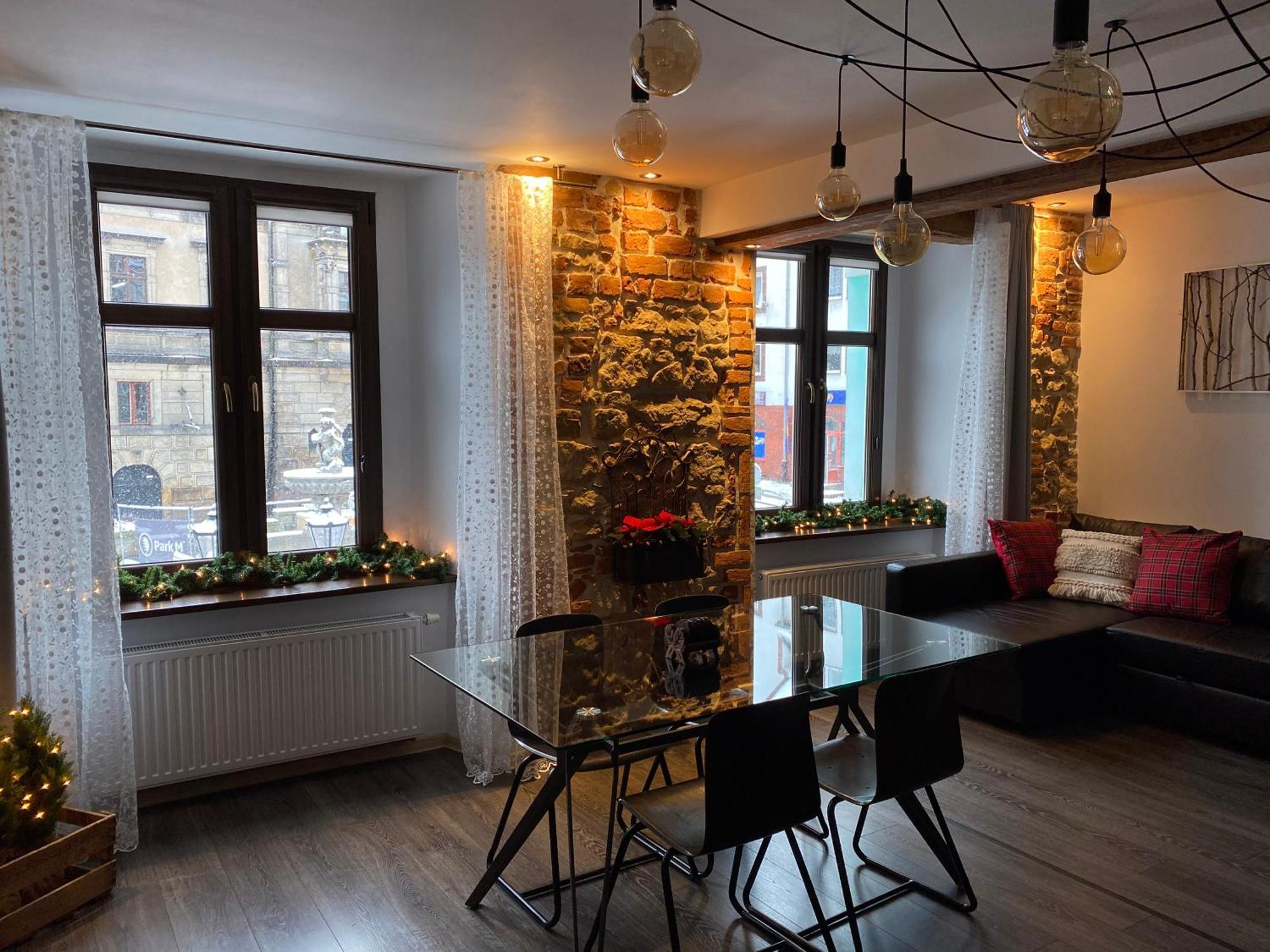 Apartament Przy Ratuszu Клодзько Екстер'єр фото
