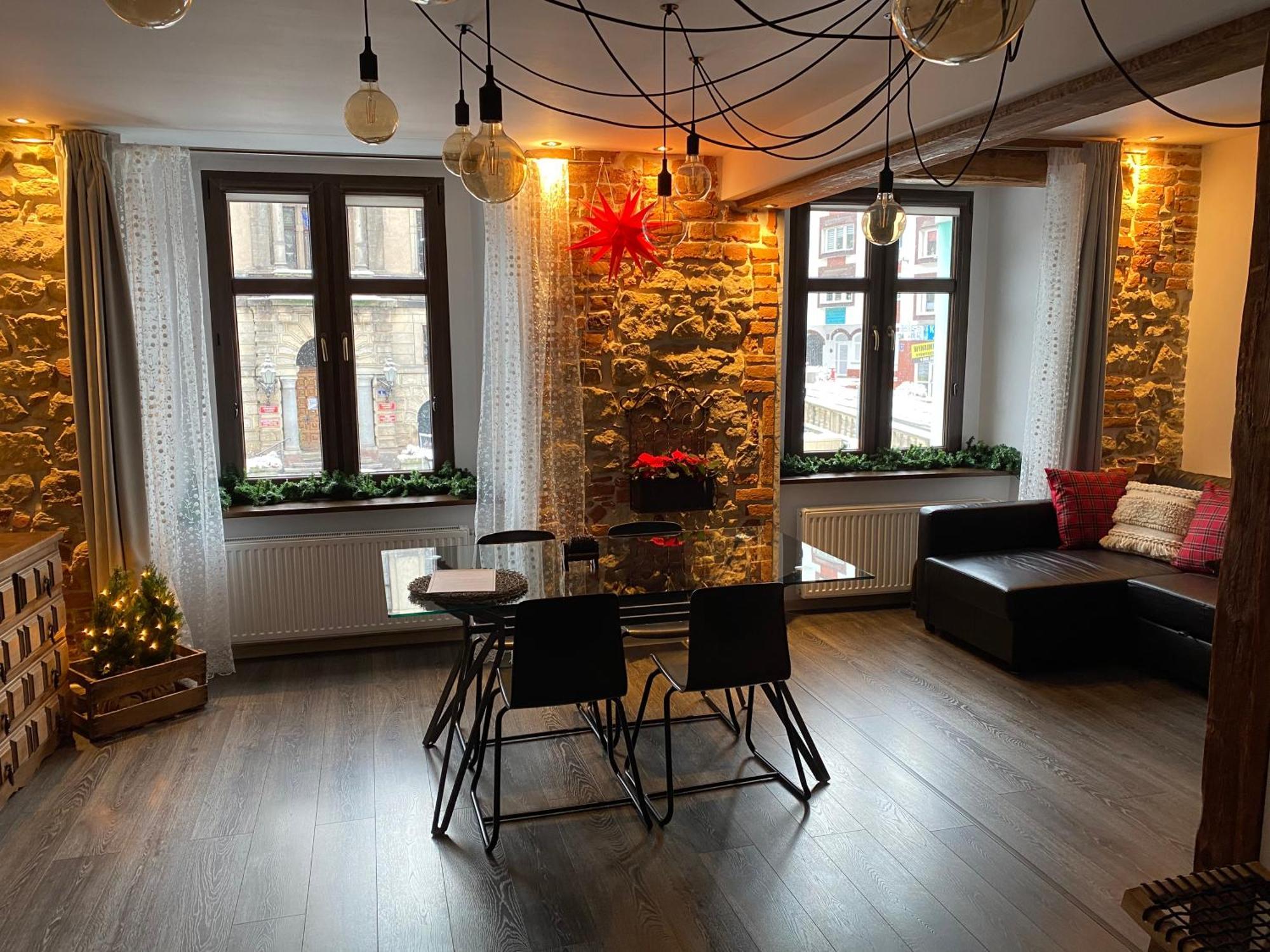Apartament Przy Ratuszu Клодзько Екстер'єр фото