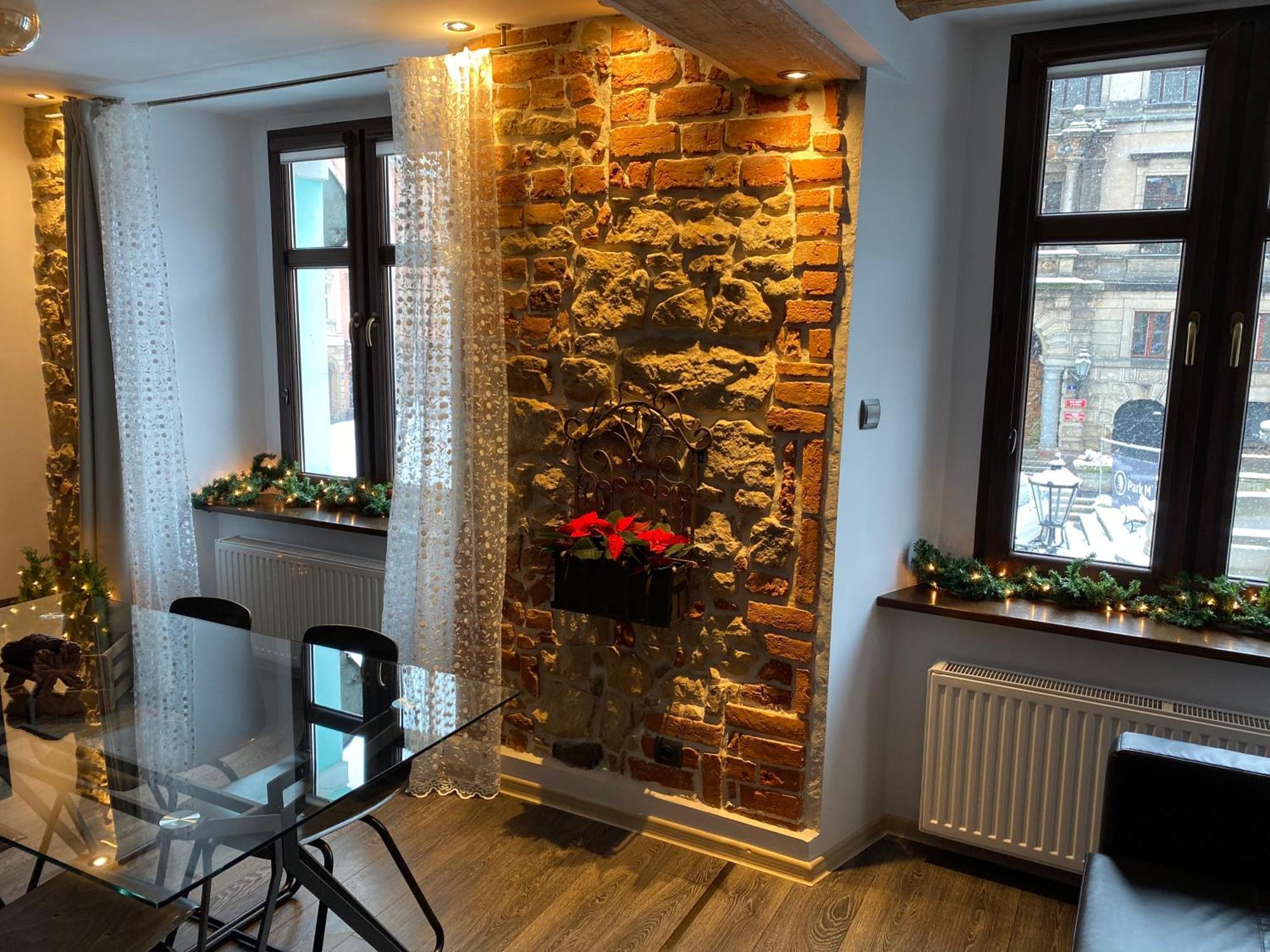 Apartament Przy Ratuszu Клодзько Екстер'єр фото